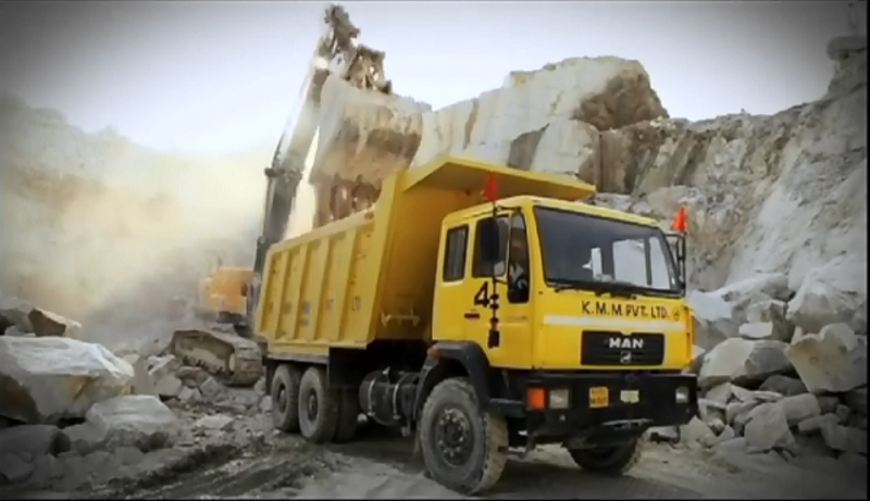 самосвал CLA